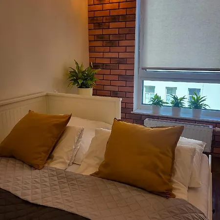 Apartament Ceglany Legnica Exterior foto